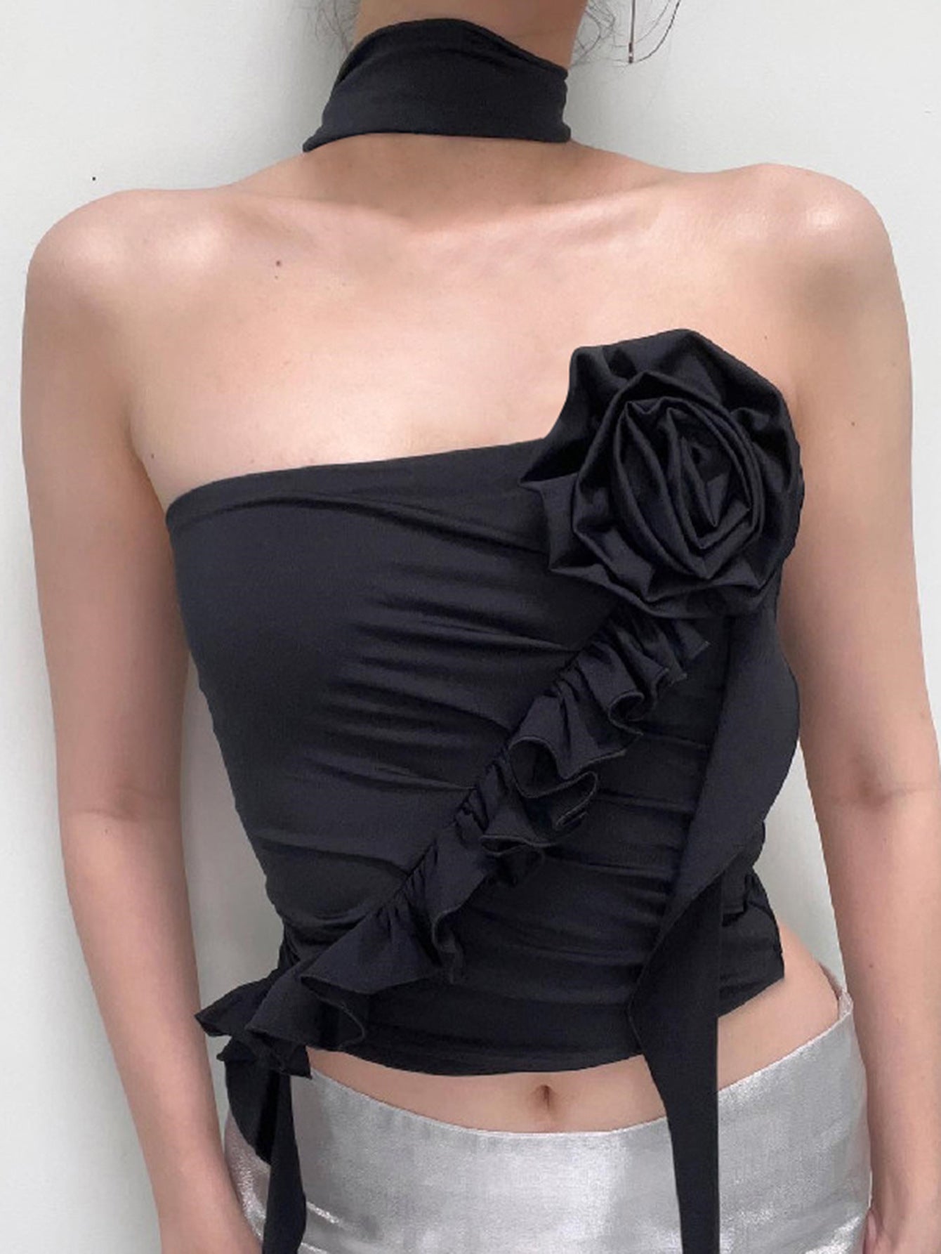 Off-Shoulder Floral Crop Top