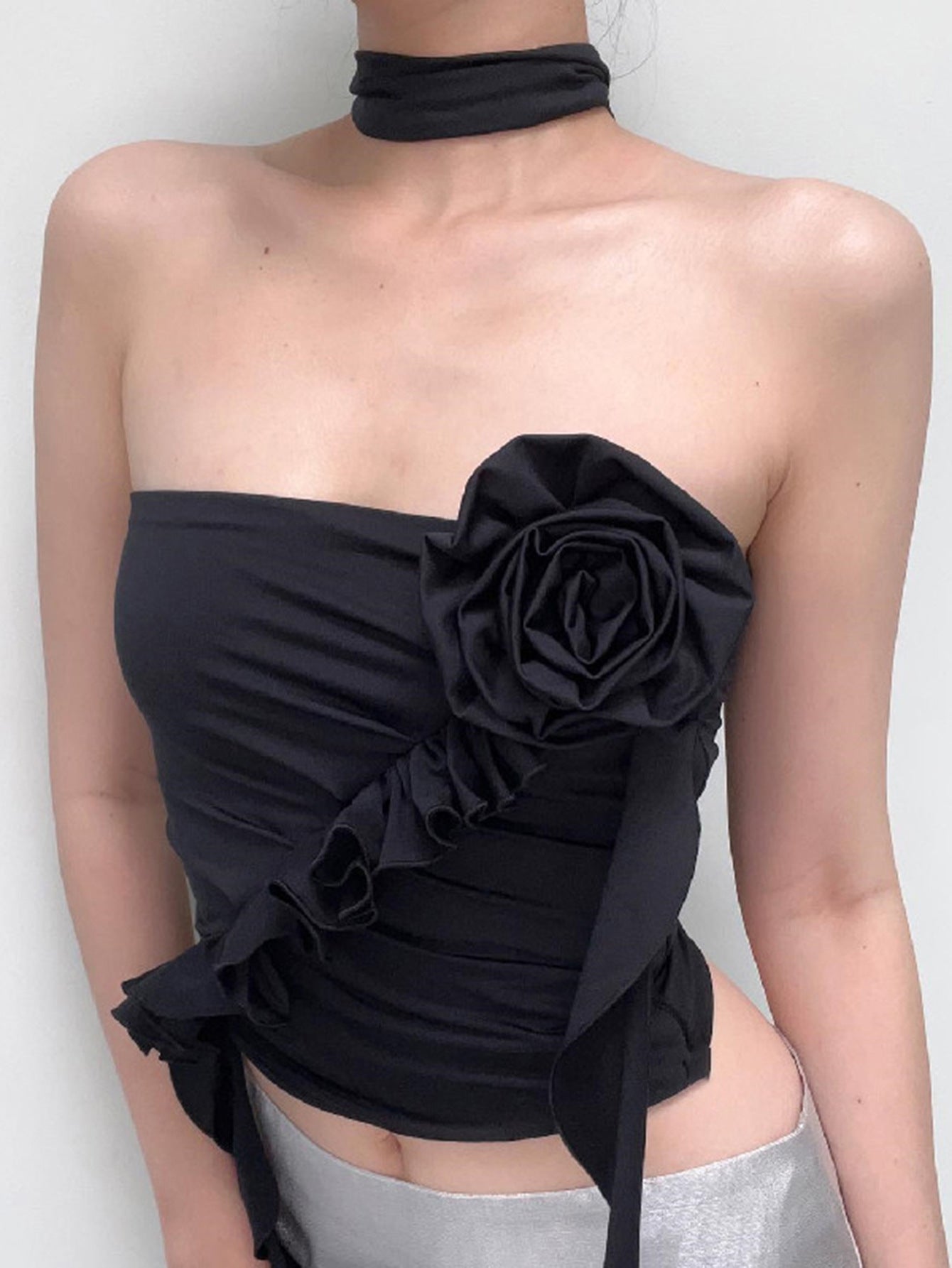 Off-Shoulder Floral Crop Top