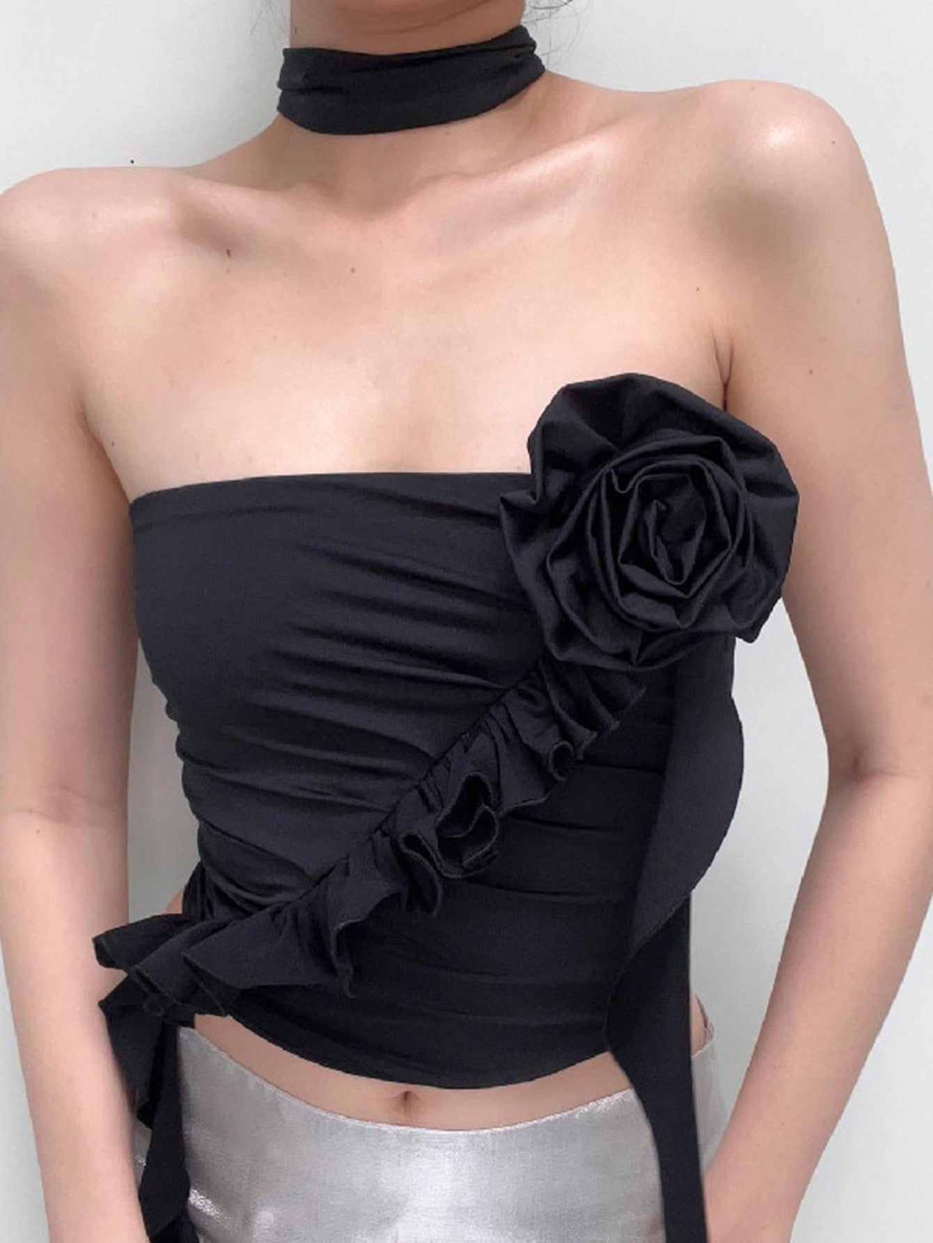 Off-Shoulder Floral Crop Top