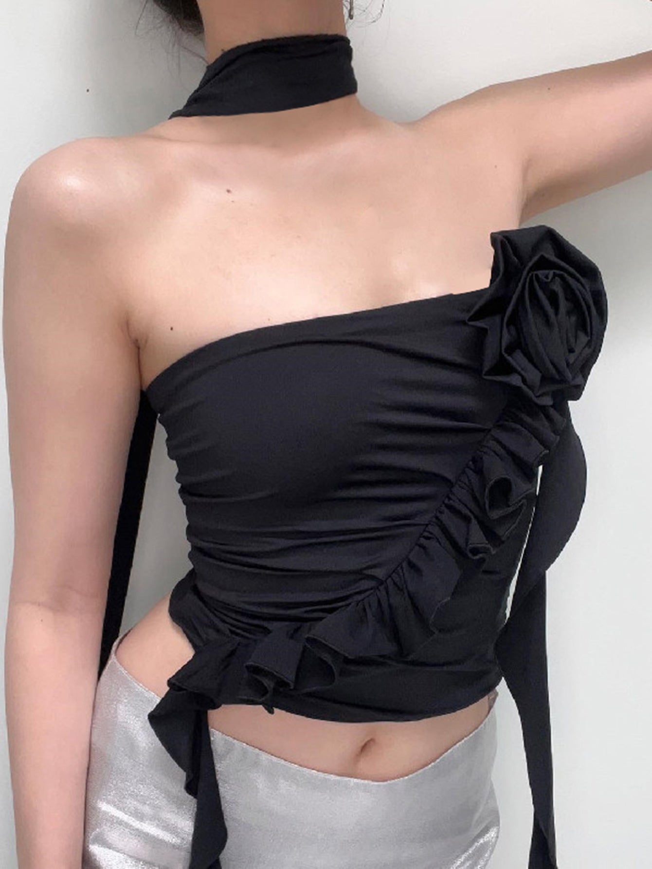 Off-Shoulder Floral Crop Top