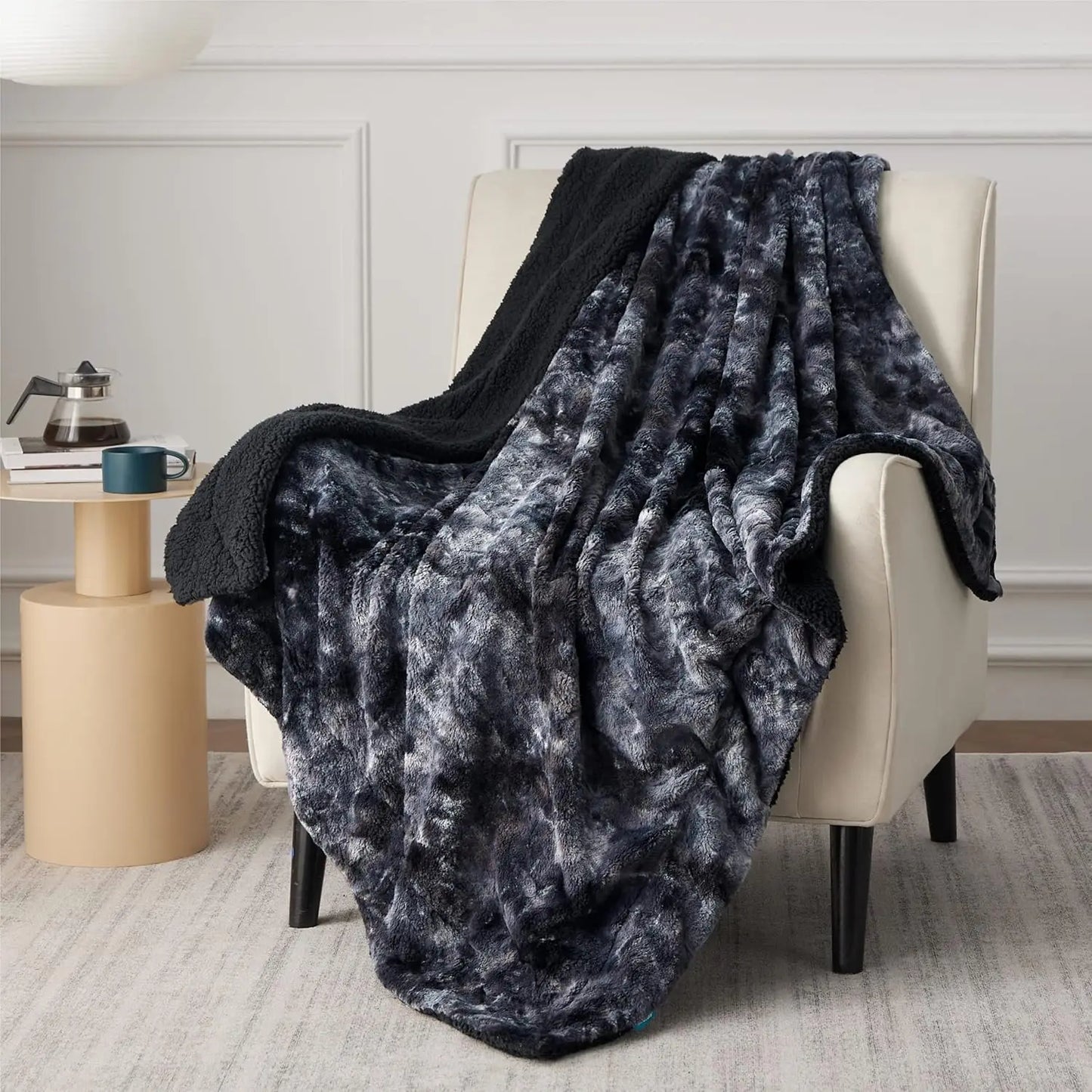 Fuzzy Blanket for Couch - Soft and Warm Sherpa, Cozy and Furry Faux Fur, Reversible Throw Blankets for Sofa and Bed