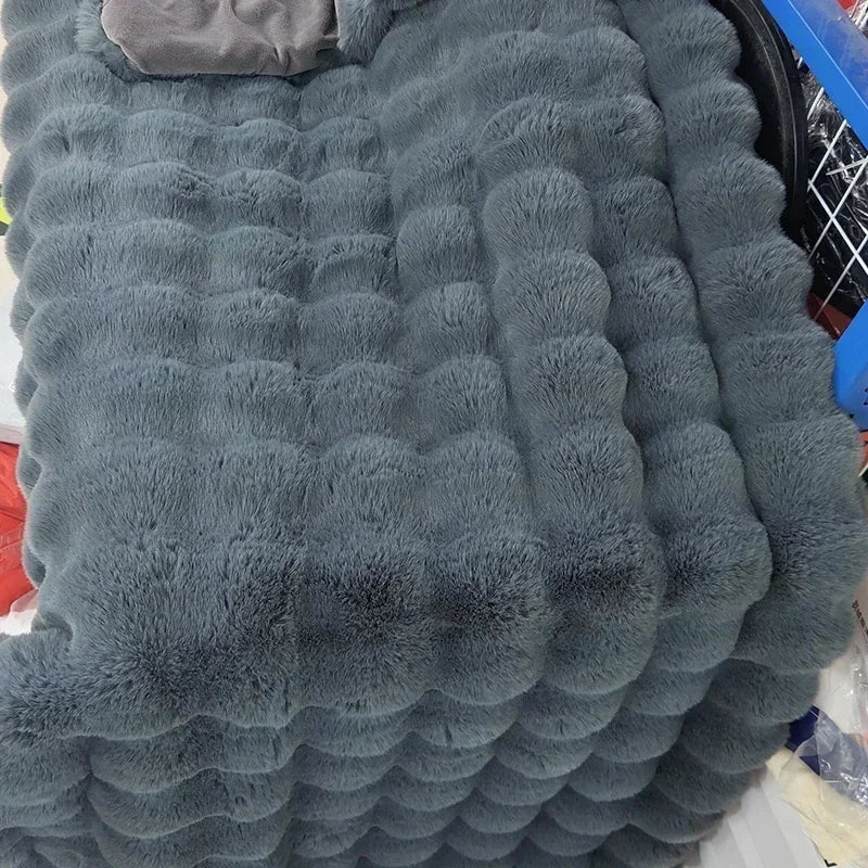Tuscan Imitation Fur Blanket for Winter Luxury Warmth Super Comfortable Blankets for Beds High-end Warm Winter Blanket for Sofa