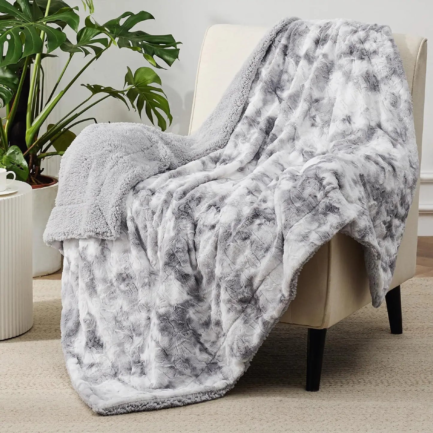 Fuzzy Blanket for Couch - Soft and Warm Sherpa, Cozy and Furry Faux Fur, Reversible Throw Blankets for Sofa and Bed