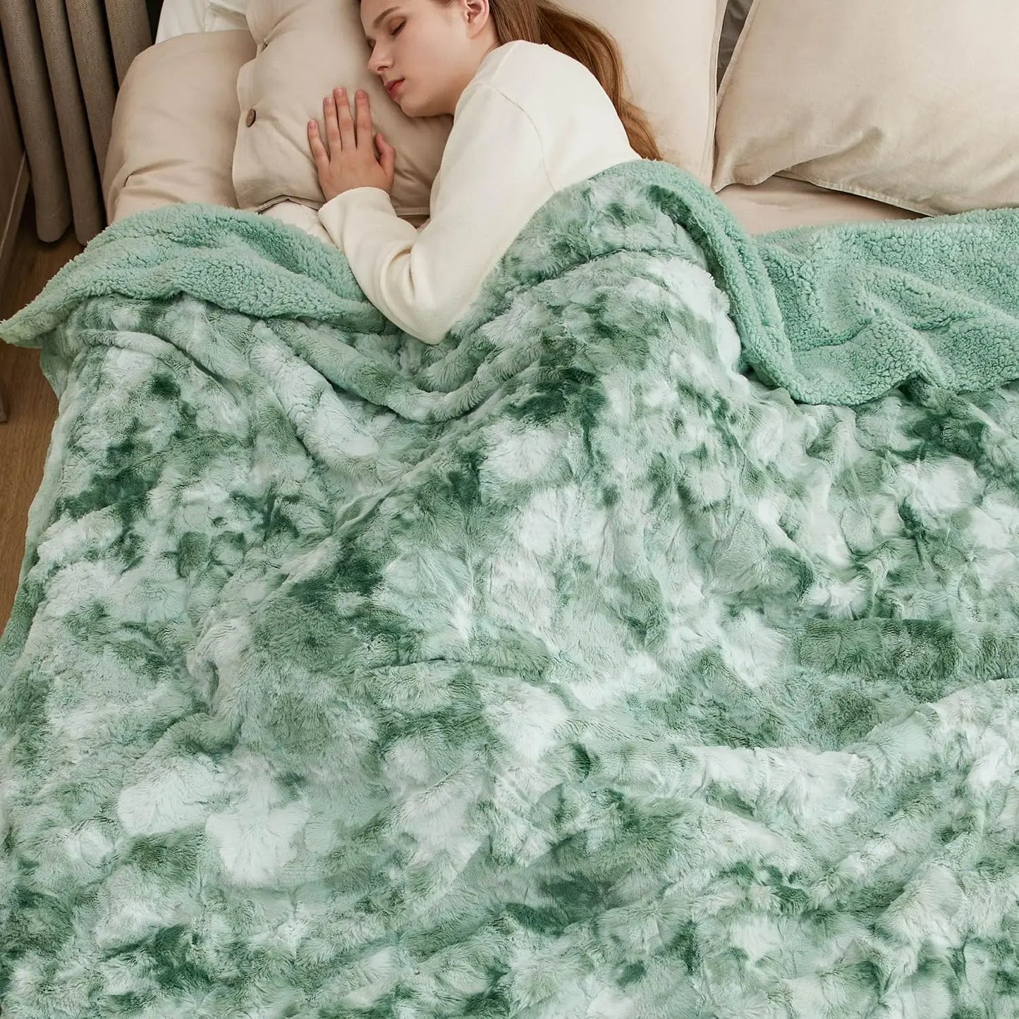 Fuzzy Blanket for Couch - Soft and Warm Sherpa, Cozy and Furry Faux Fur, Reversible Throw Blankets for Sofa and Bed