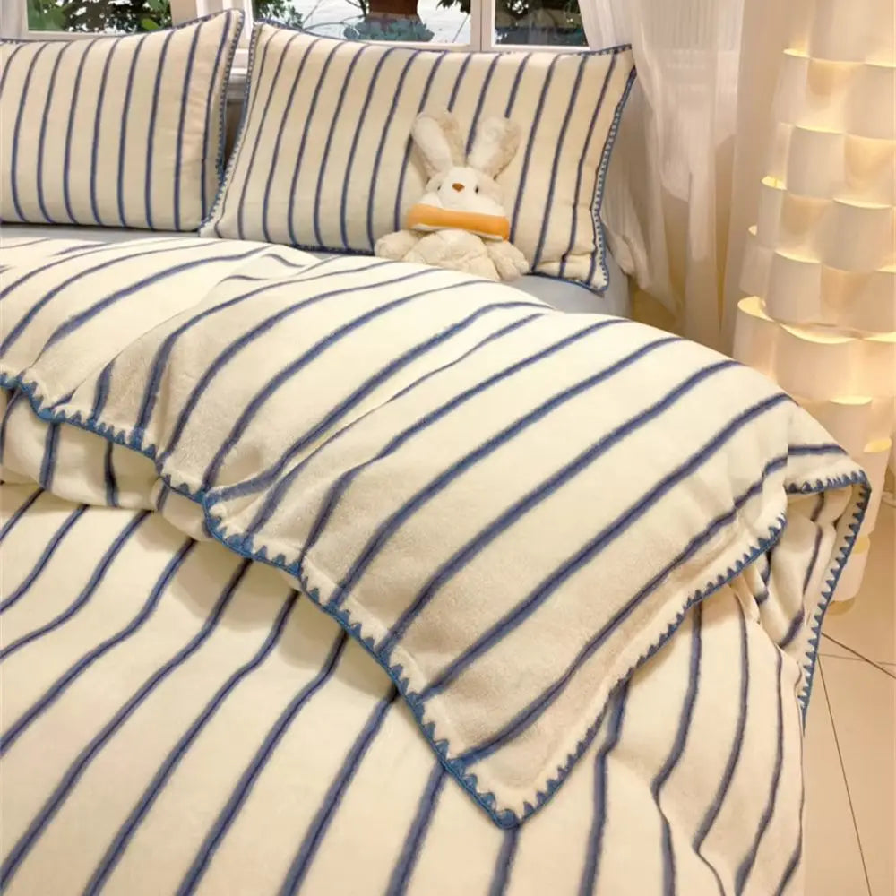 Stripe Milk Velvet Bedding Set Queen Thickened Duvet Cover Set Bedroom Decor Winter 4 Piece Set Quilt Cover Pillowcase Bed Sheet