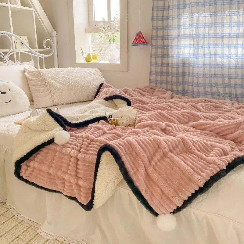 new autumn and winter mother draw lamb fleece ball blanket office nap thickened small blanket airplane blanket