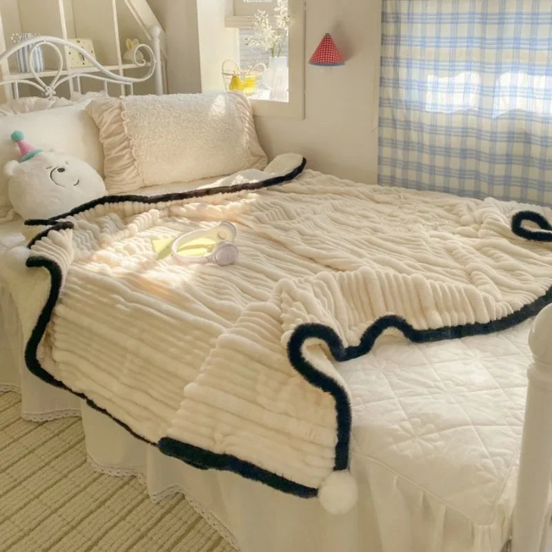 new autumn and winter mother draw lamb fleece ball blanket office nap thickened small blanket airplane blanket