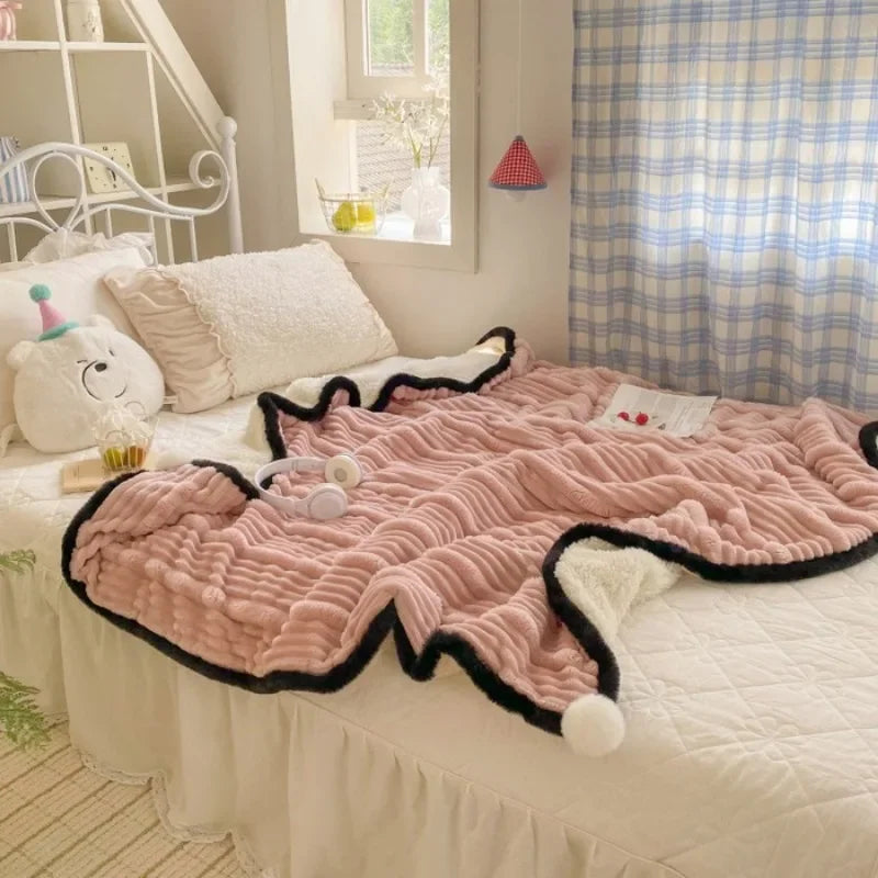 new autumn and winter mother draw lamb fleece ball blanket office nap thickened small blanket airplane blanket