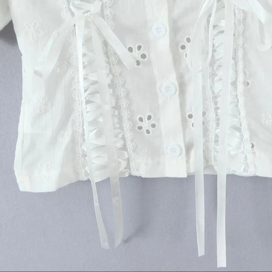 White Embroidery Lace Peter Pan Collar Short Sleeve Top