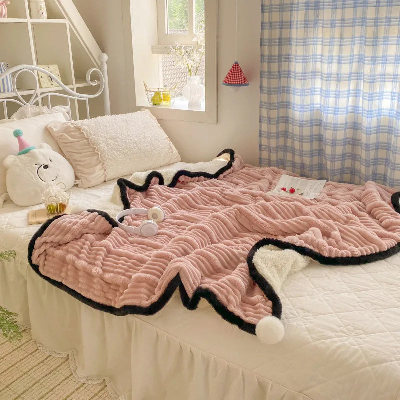 new autumn and winter mother draw lamb fleece ball blanket office nap thickened small blanket airplane blanket