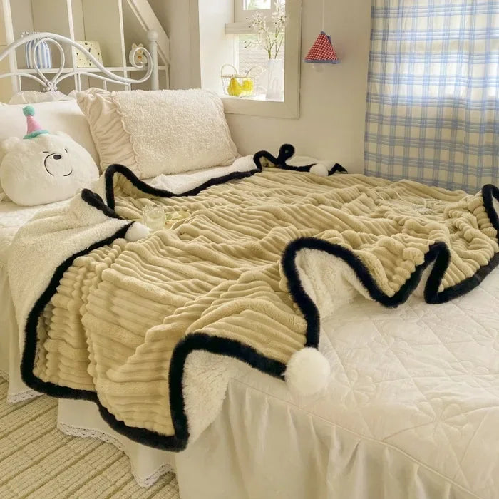 new autumn and winter mother draw lamb fleece ball blanket office nap thickened small blanket airplane blanket
