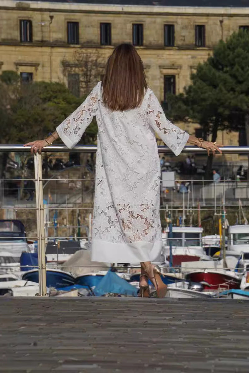 Modern Flowing Refined Lace Dress