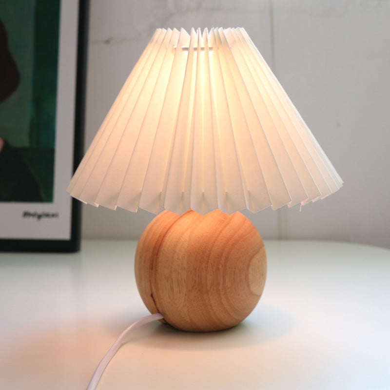 Girly Decorative Silk Pleated Retro Bedside Lamp