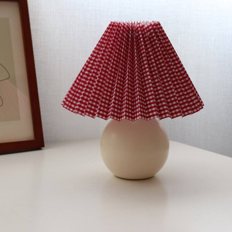 Girly Decorative Silk Pleated Retro Bedside Lamp