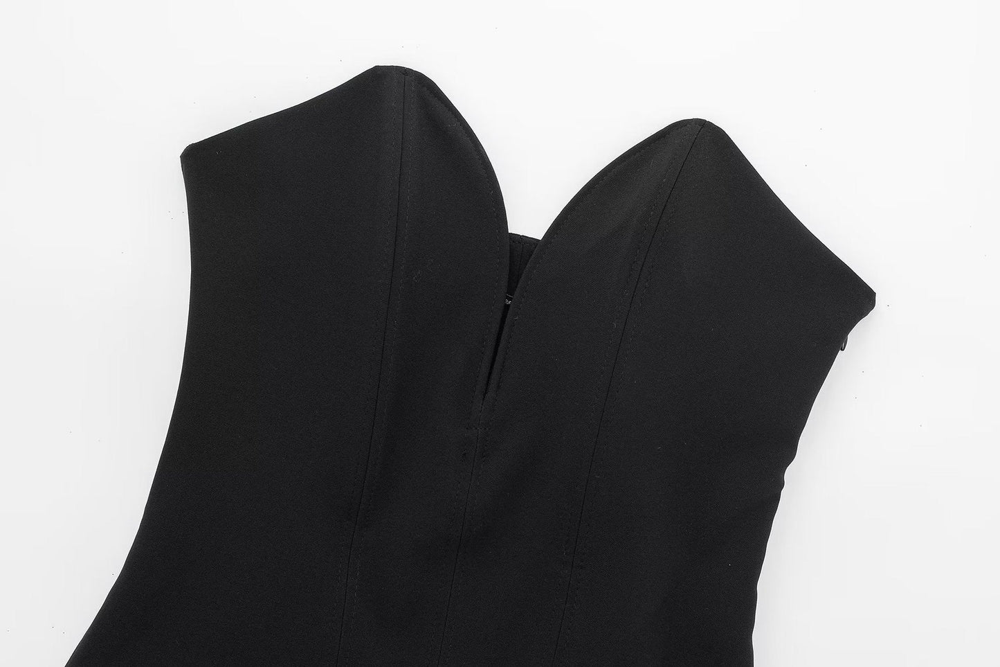 Black Heart Shape Collar Off-the-shoulder Design Bodysuit