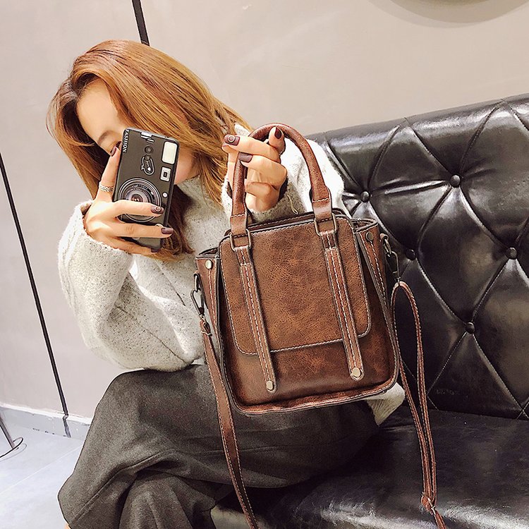 Retro Leather Ladies Bag