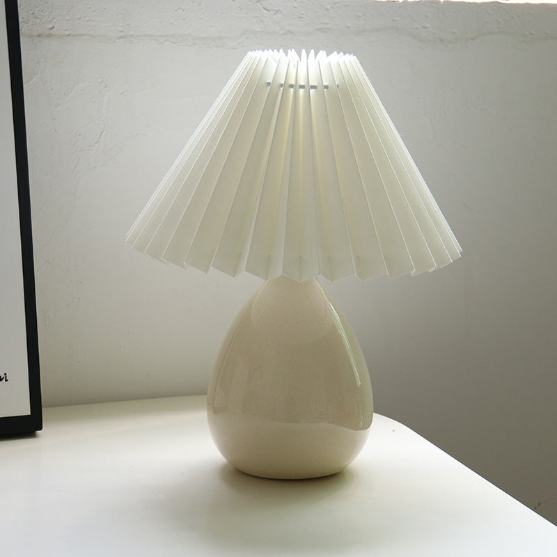 Girly Decorative Silk Pleated Retro Bedside Lamp