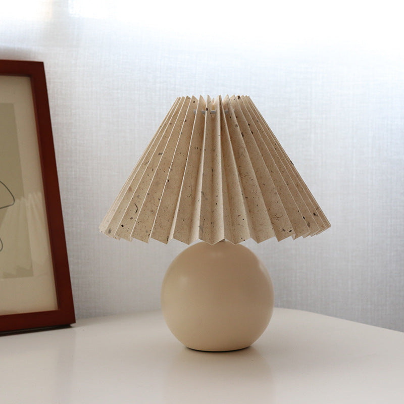 Girly Decorative Silk Pleated Retro Bedside Lamp