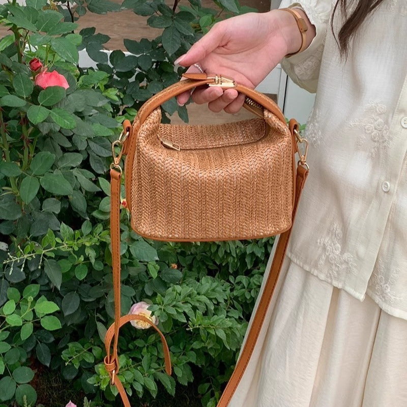 Portable Straw Shoulder Messenger Bag Fashion