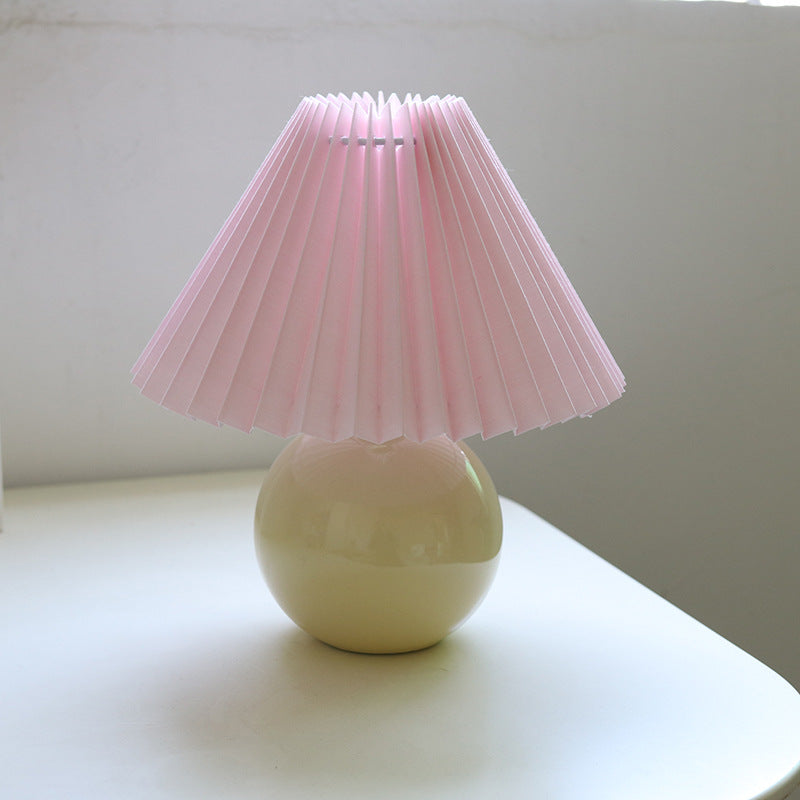 Girly Decorative Silk Pleated Retro Bedside Lamp