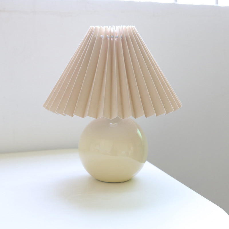 Girly Decorative Silk Pleated Retro Bedside Lamp