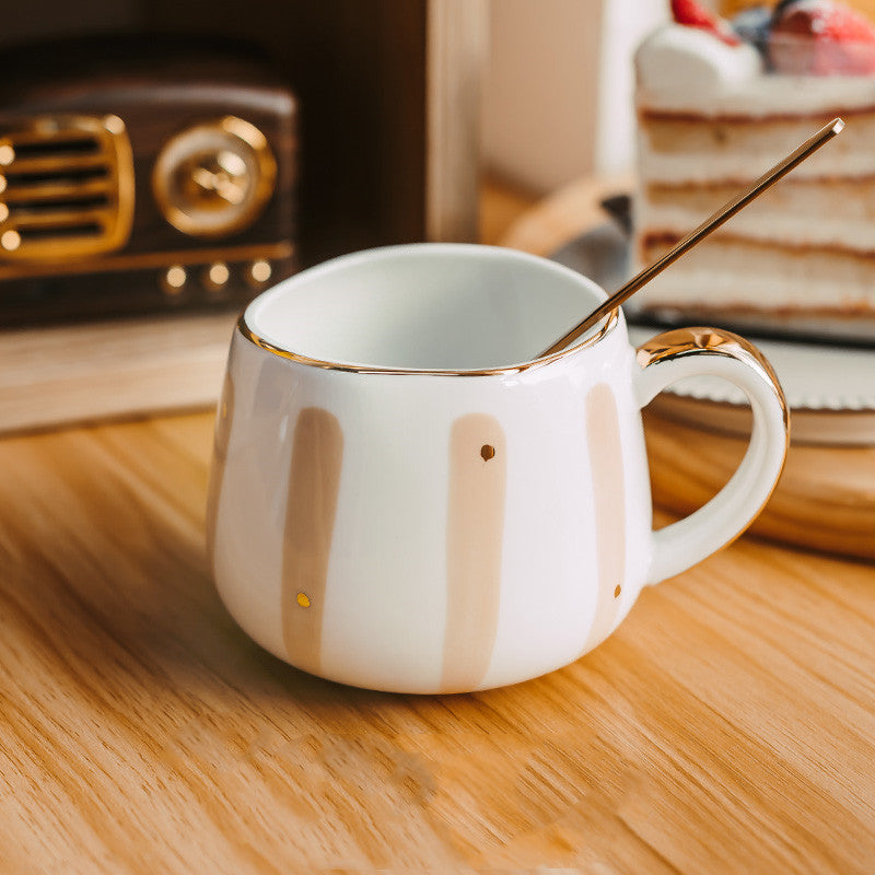 Simple Household Drinking Mug With Spoon