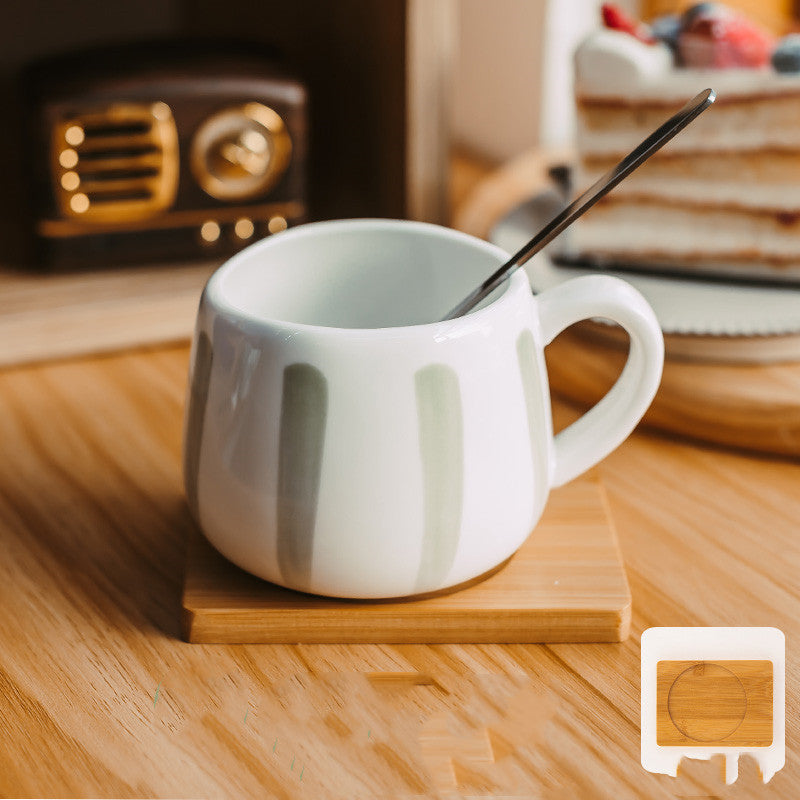 Simple Household Drinking Mug With Spoon