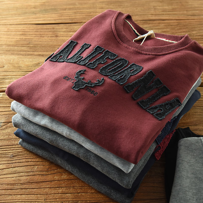 Men's Retro Patch Letters Round Neck Knitted Sports Sweatshirt