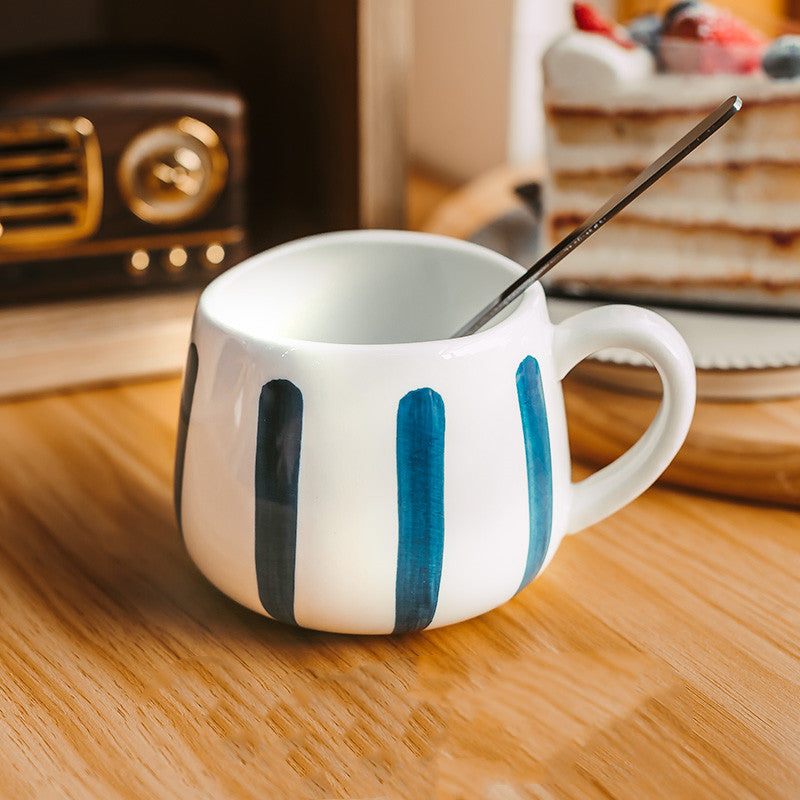 Simple Household Drinking Mug With Spoon