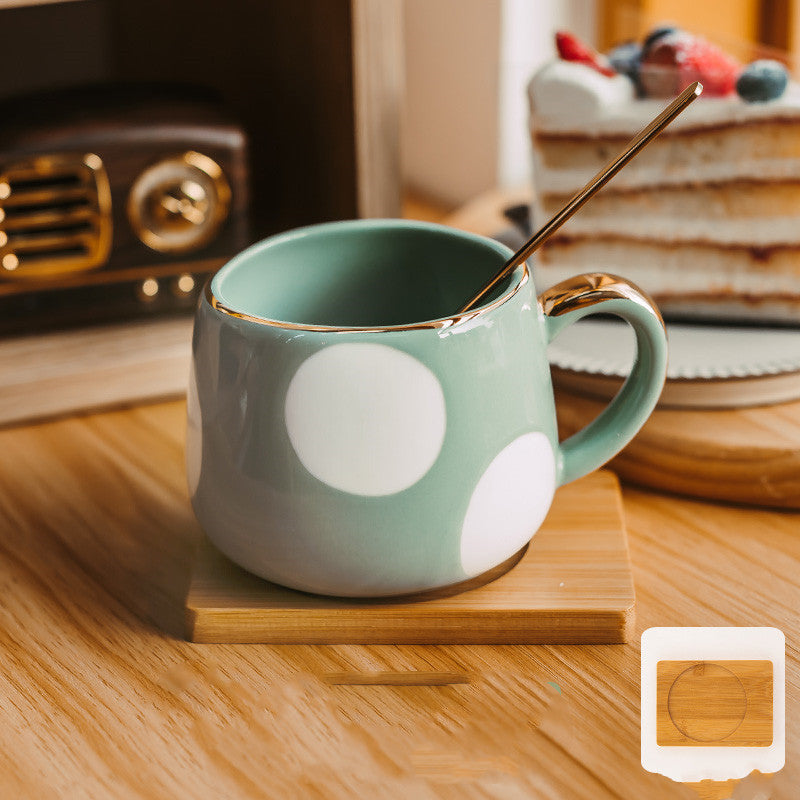 Simple Household Drinking Mug With Spoon