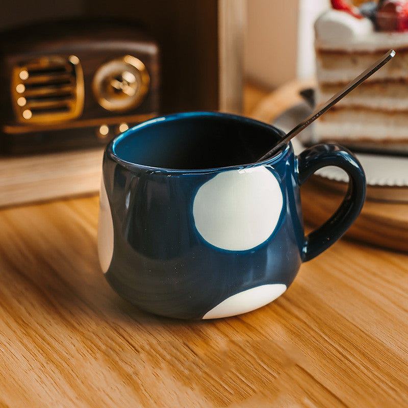 Simple Household Drinking Mug With Spoon