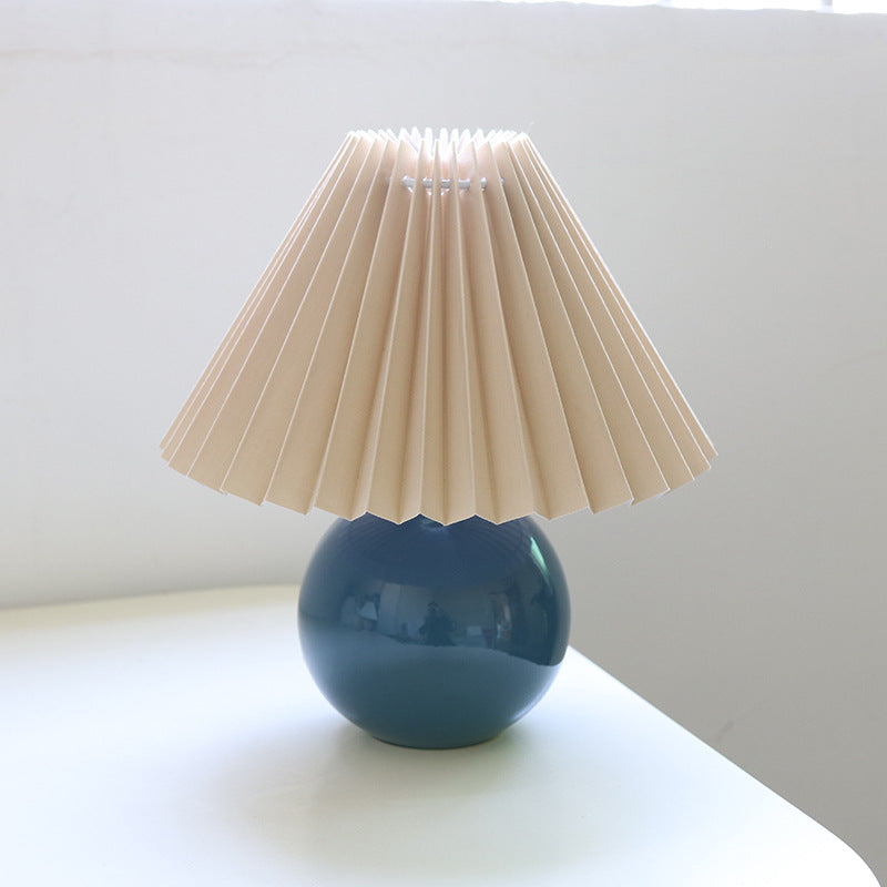 Girly Decorative Silk Pleated Retro Bedside Lamp