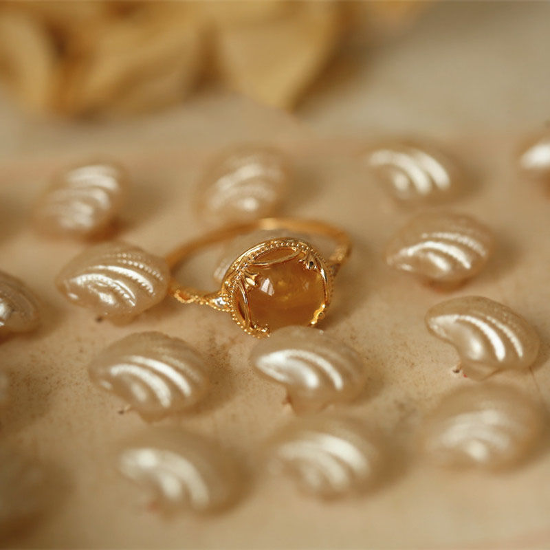 Zhaocai Nafu Topaz Glass Egg Face Ring