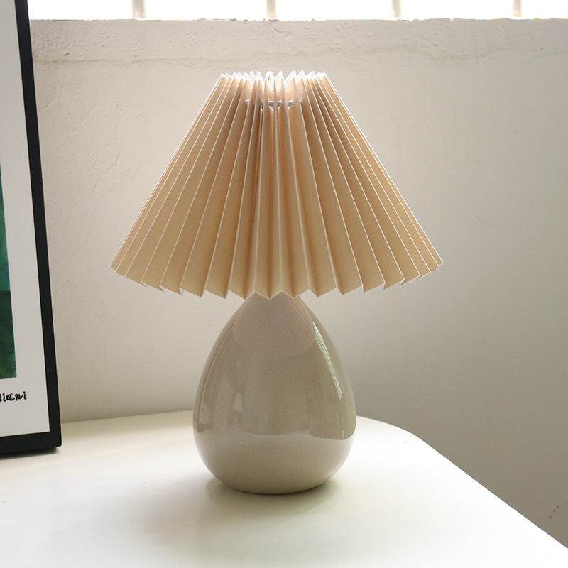 Girly Decorative Silk Pleated Retro Bedside Lamp