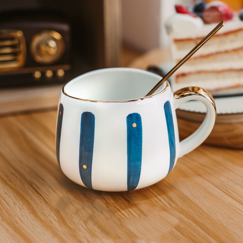 Simple Household Drinking Mug With Spoon