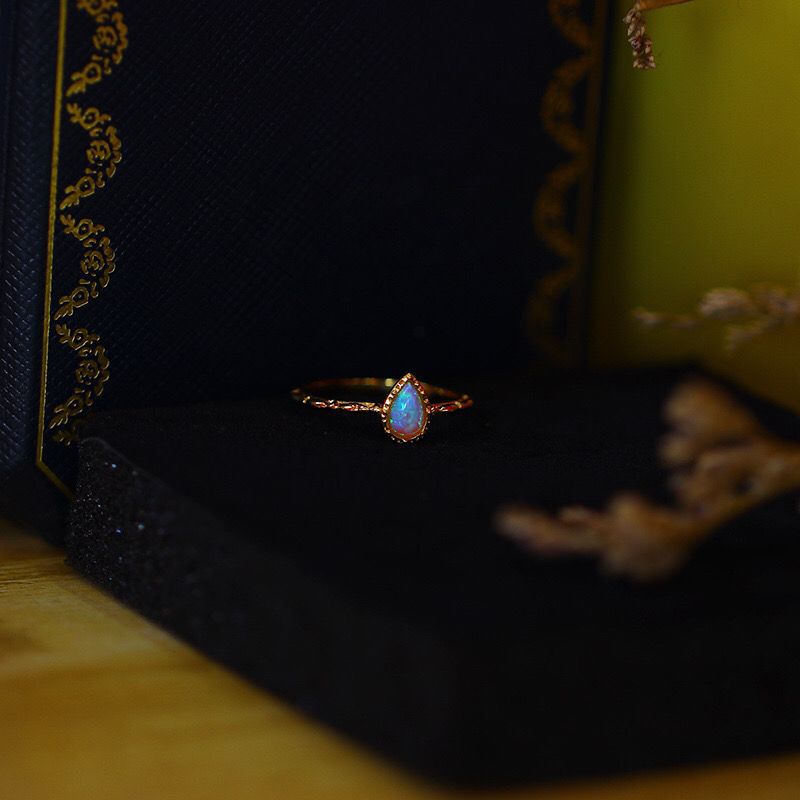 Women's Fashion Vintage Opal Ring