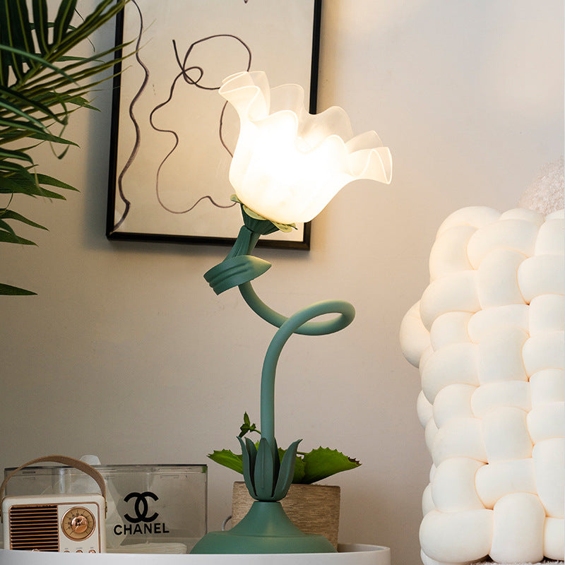 Universal Twist Flower Ambient Light Lamp