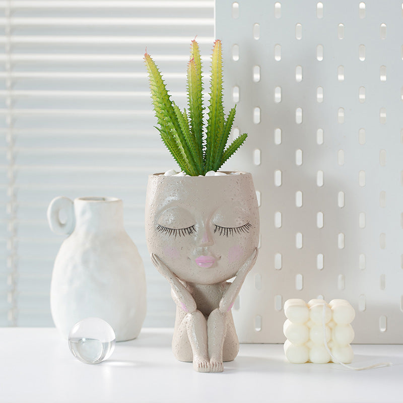 Resin Vase Girl Kiss Decorations