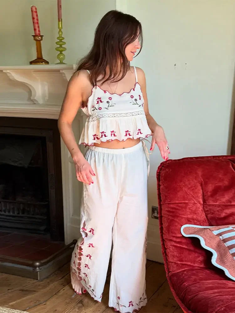White Flower Embroidery Tank Top And Pants Sets