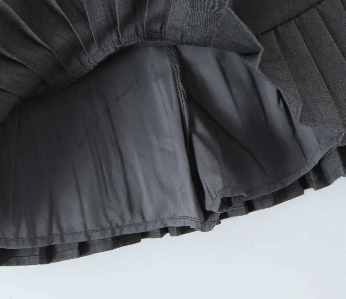 Solid Pleated Low Waist Short Skirt