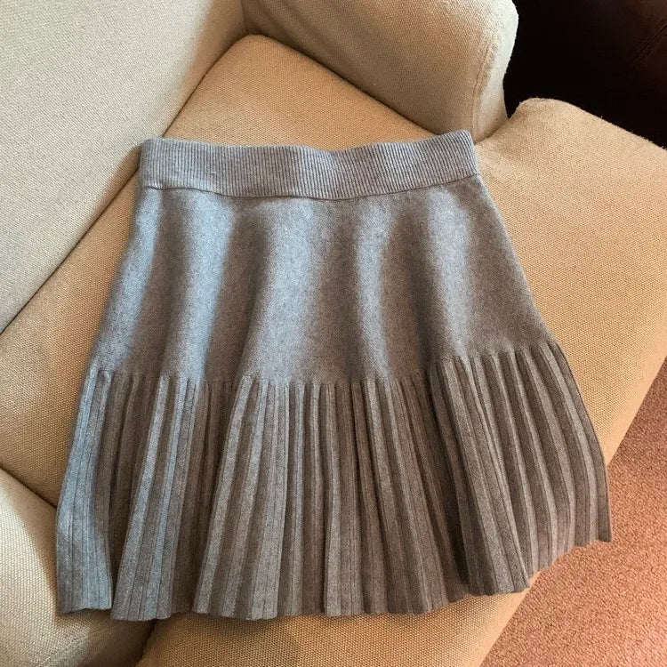 Knitted Pleated High-Waisted Mini Skirt