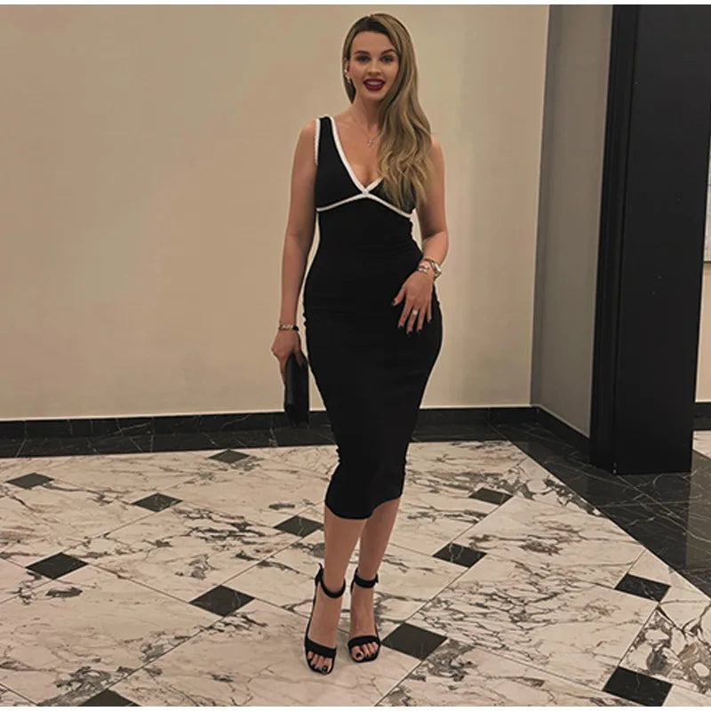 Black Contrasting V-neck Knitted Long Dress