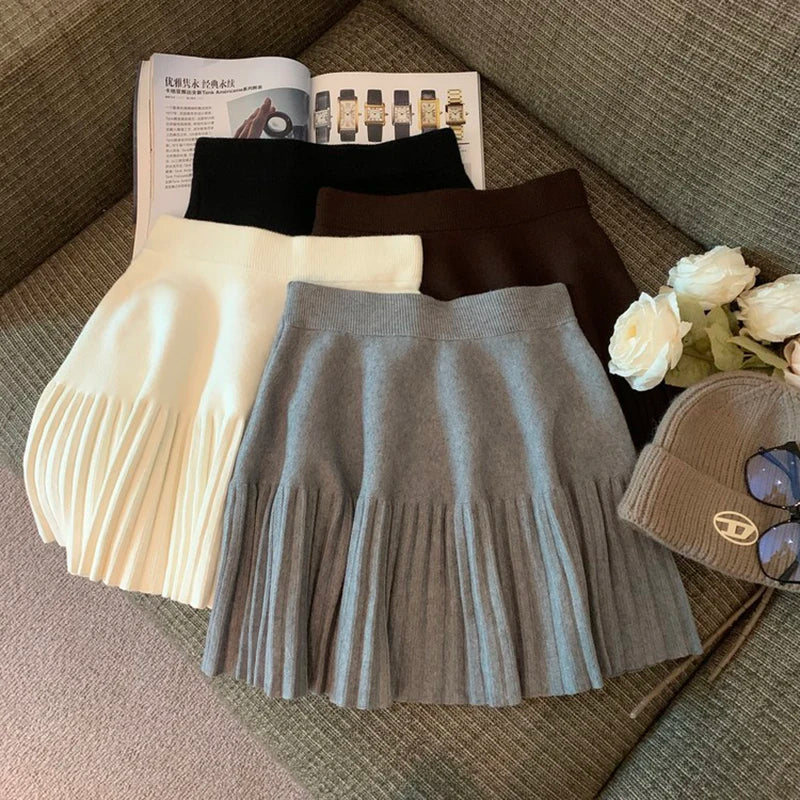 Knitted Pleated High-Waisted Mini Skirt