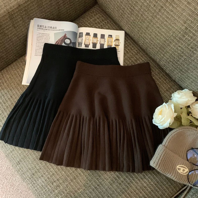 Knitted Pleated High-Waisted Mini Skirt