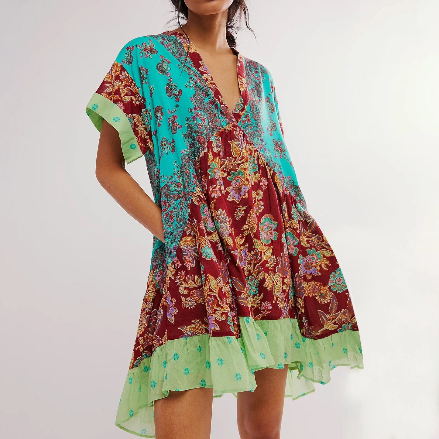 Floral Print Short Sleeve V-Neck Ruffled Hem Loose Mini Dress with Pockets