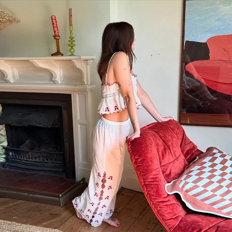White Flower Embroidery Tank Top And Pants Sets