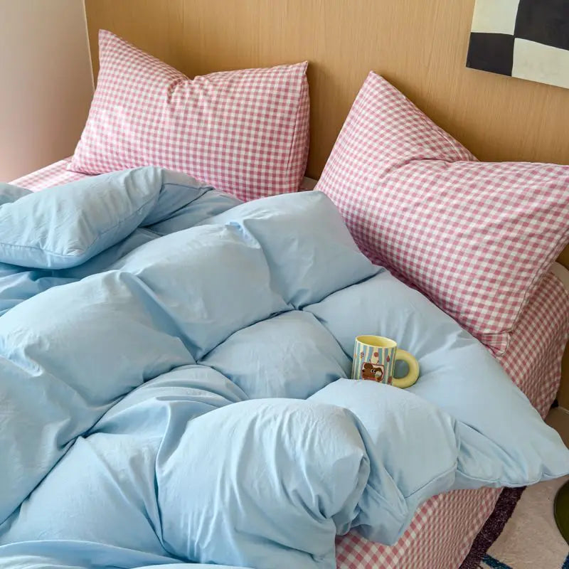Ins Simple Blue Dot Bedding Sets 2025 New Girls Bed Sheet Set Four Piece With Pillowcases Dormitory Quilt Set No Filling