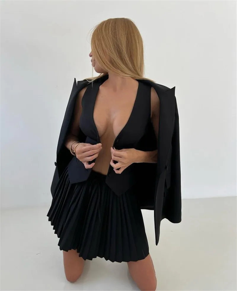 Solid V-neck Vest And Pleated Mini Skirt Set