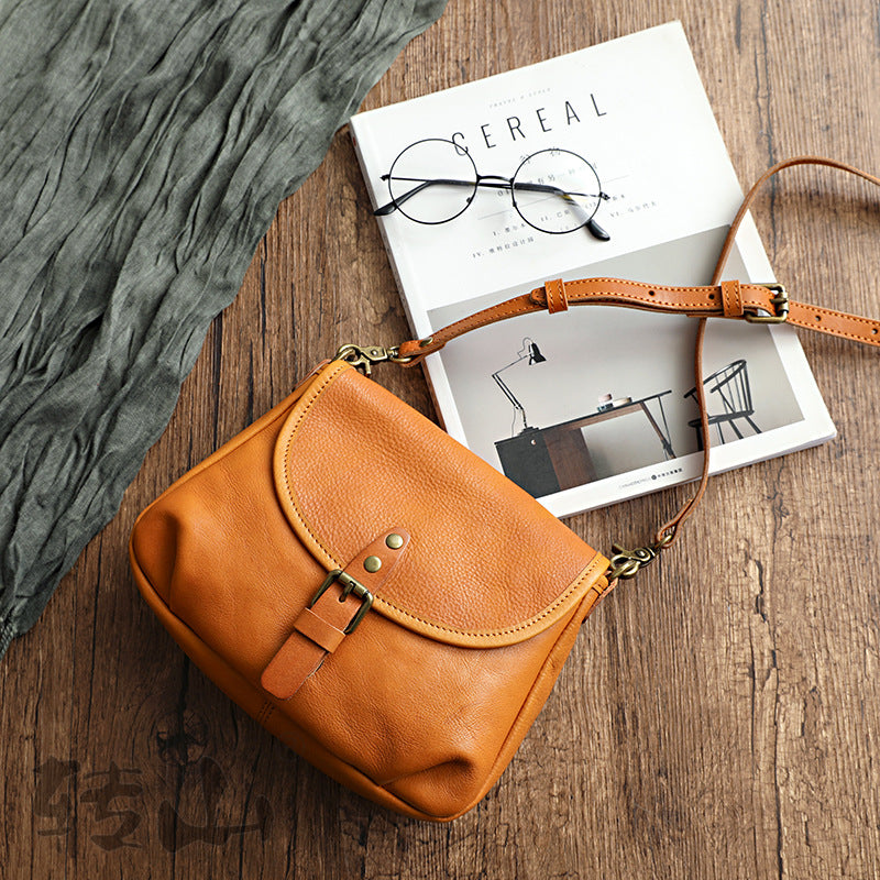 Handmade Vegetable Tanned Leather Bags With Retro Art