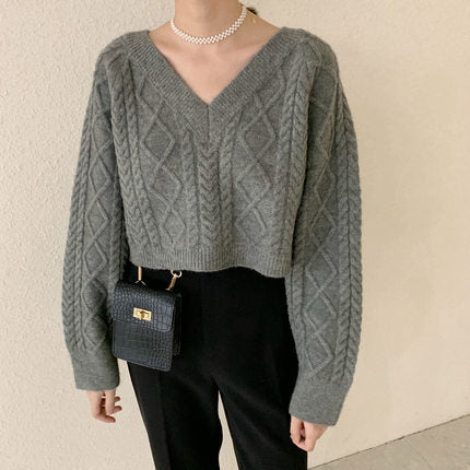 Loose Little Twist V-neck Bat Sleeve Pullover Long-sleeved Sweater